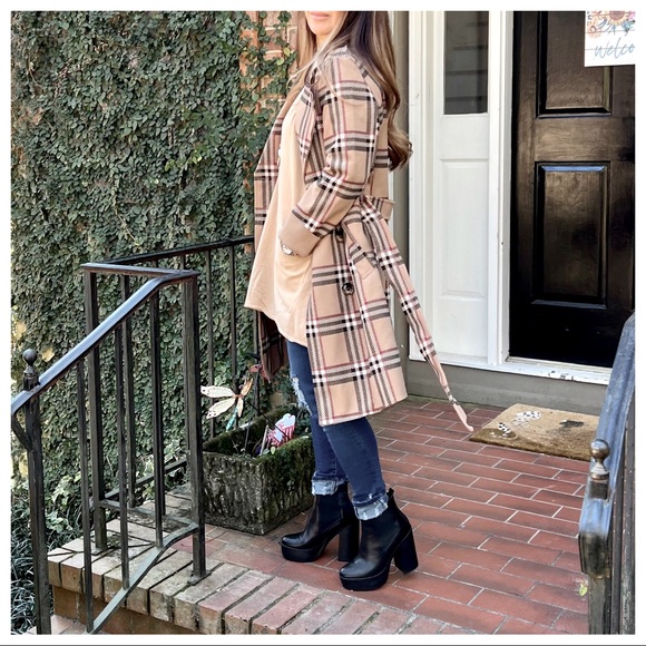 Made in Italy Most Fabulous Designer Belted Plaid Trench Coat - Picture 2 of 13